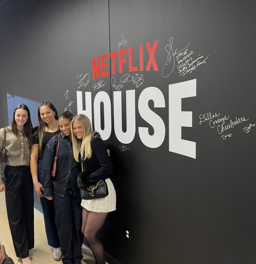 Dallas Trinity FC's Lucy Shepard, Cyera Hintzen, Cam Lancaster, Lexi Missimo Pose With Netflix Houses Signature Wall - 2